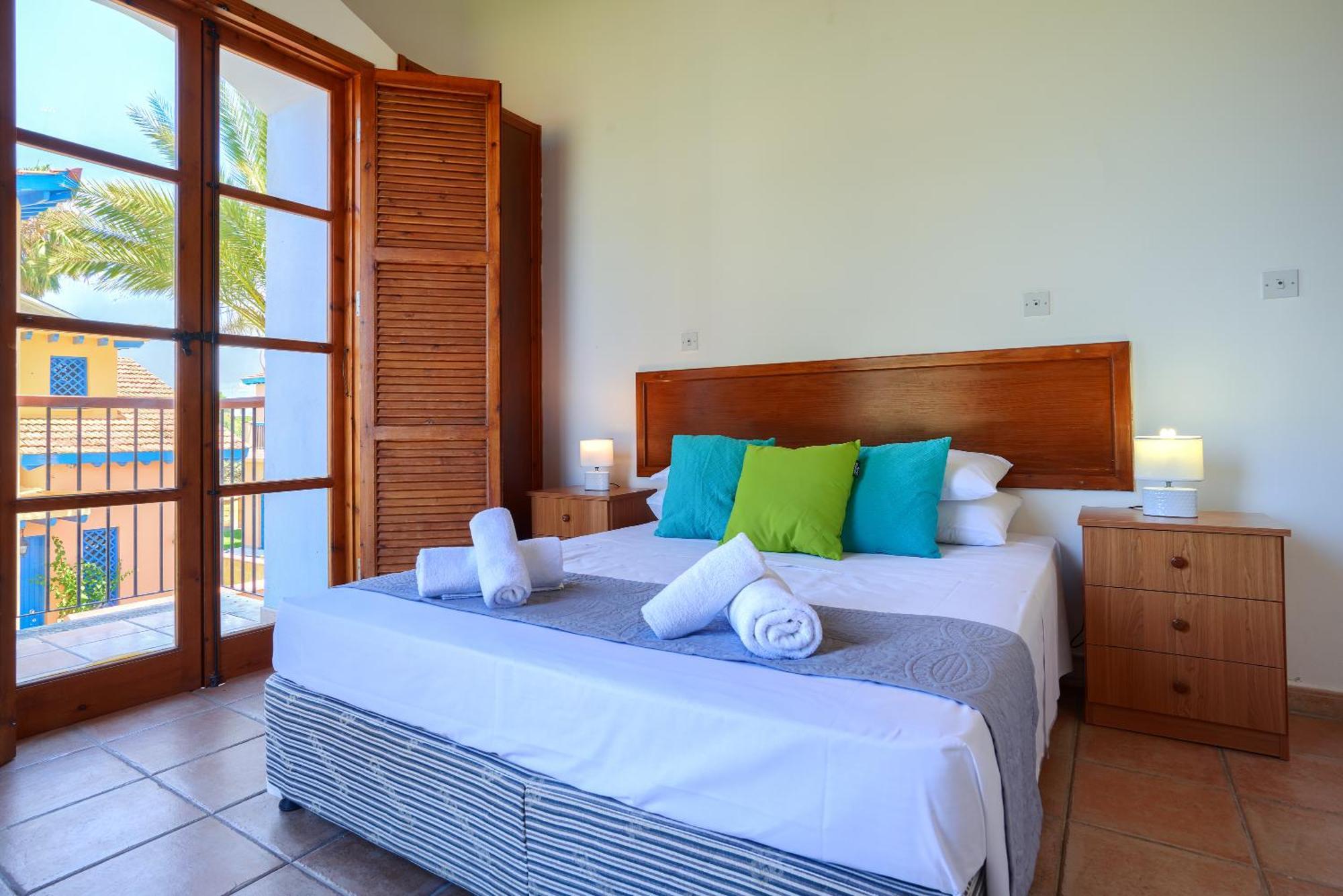 The Olympians Villas Polis Extérieur photo