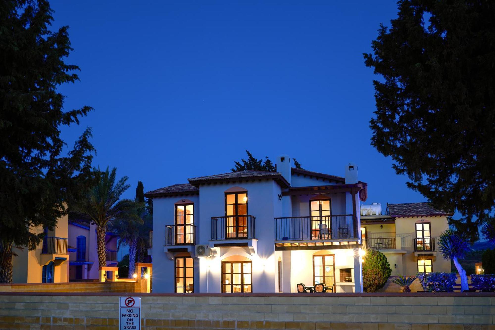 The Olympians Villas Polis Extérieur photo