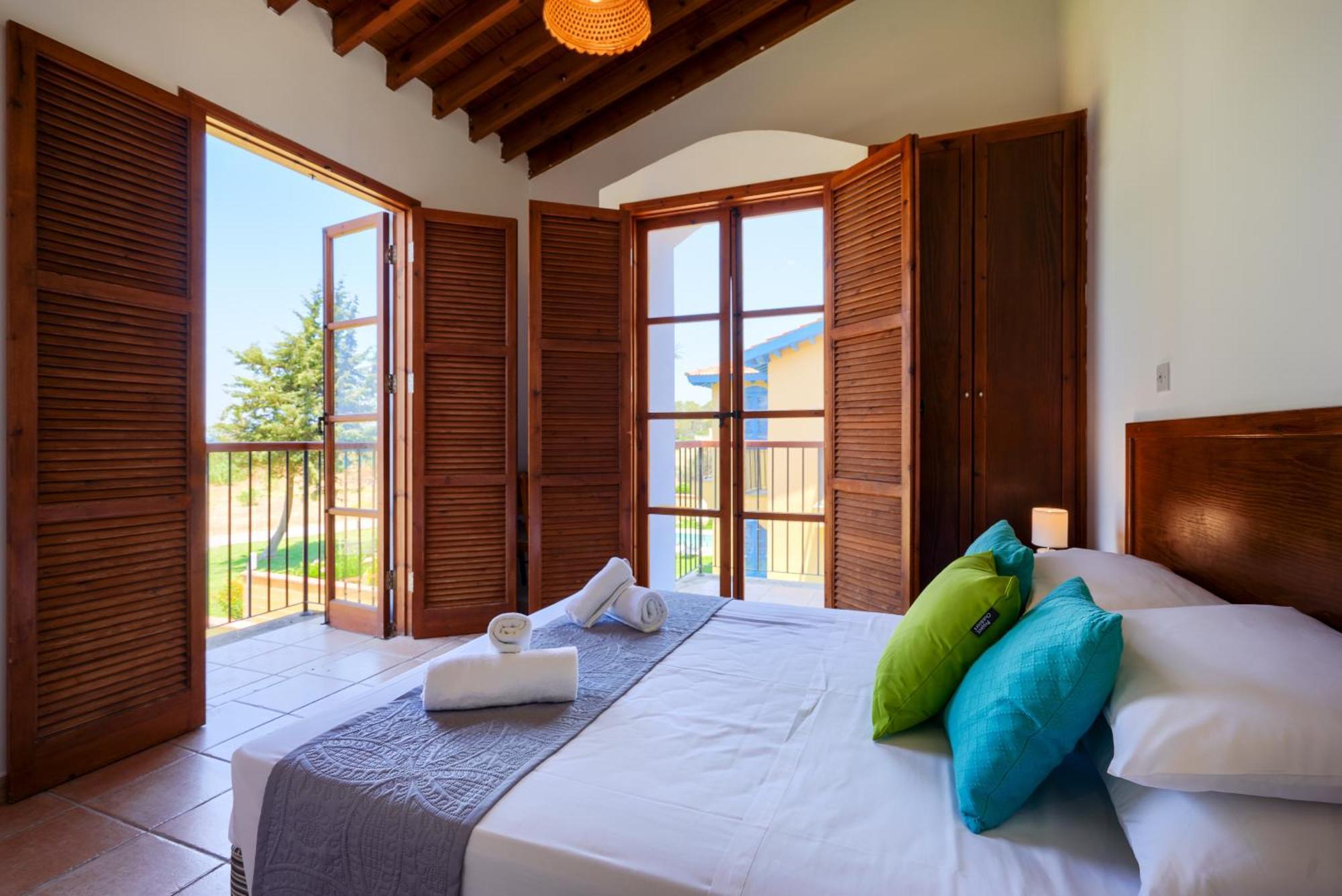 The Olympians Villas Polis Extérieur photo