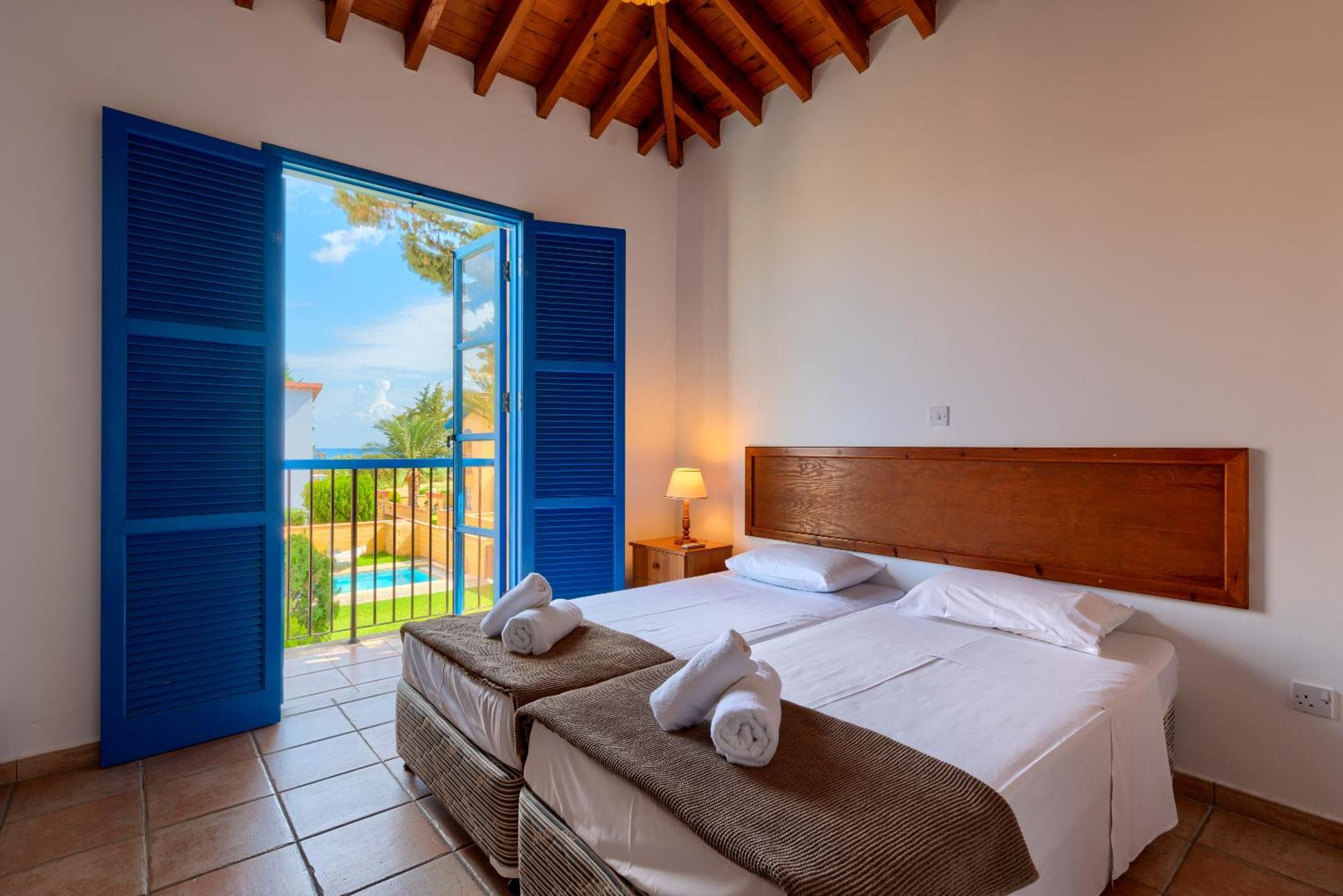 The Olympians Villas Polis Extérieur photo